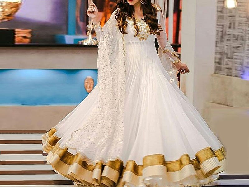 White Dresses Pakistani: Latest White Dress, White Maxi & White Frock  Design 2023 Online in Pakistan
