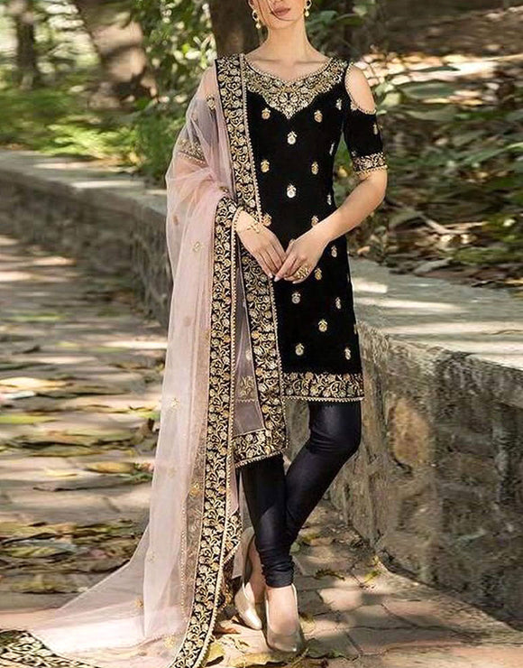 Embroidered Black Velvet Dress with Net Dupatta (DZ12506)