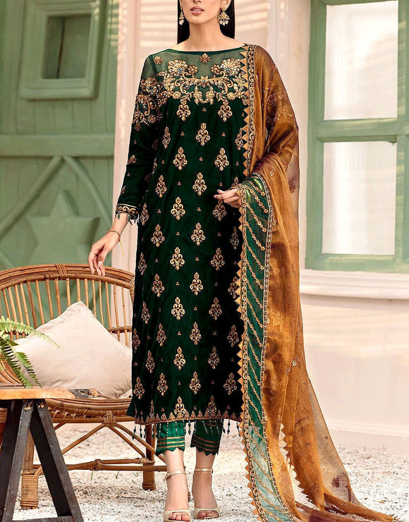 Luxury Heavy Embroidered Velvet Wedding Dress with Emb. Net Dupatta (DZ17545)