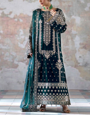 Luxury Heavy Embroidered Velvet Dress with Emb. Organza Dupatta (DZ17828)