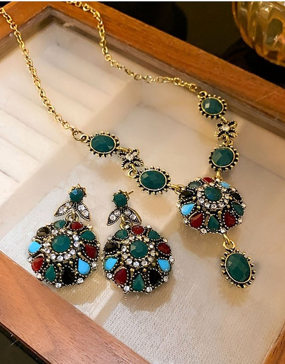 Ethnic Vintage Floral Gemstones Necklace & Earrings (DZ17914)