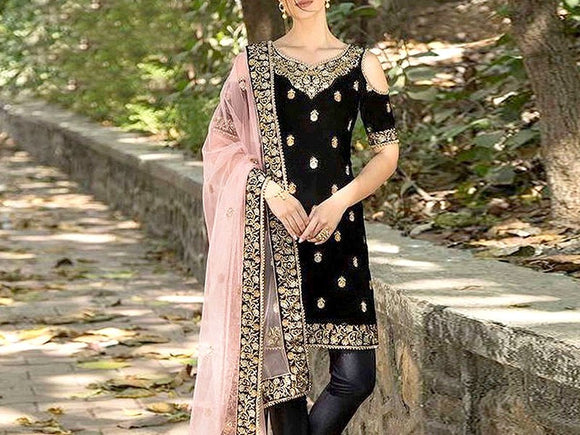 Black Embellished Velvet Kurta, Winter Indian Wear, Winter Velvet Formal  Suit, Pakistani Velvet Dress 